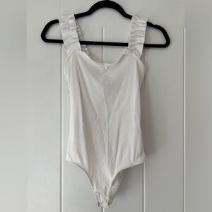 Alya Classic White Ribbed Top